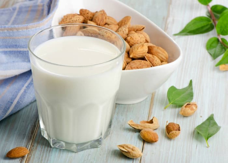 Sữa chứa nhiều chất dinh dưỡng có lợi 